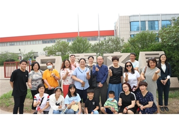青島市臺協(xié)婦聯(lián)會組織會員參觀青島昌隆文具有限公司